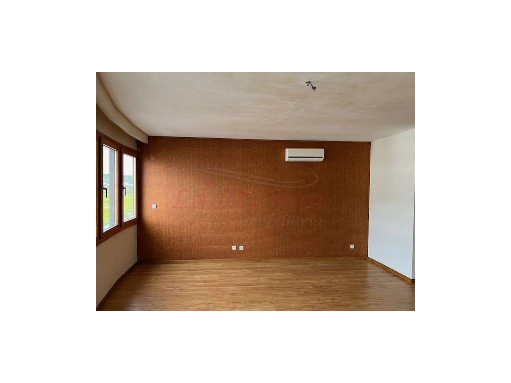 Apartamento T5 no Infantado - Grande imagem: 2/41