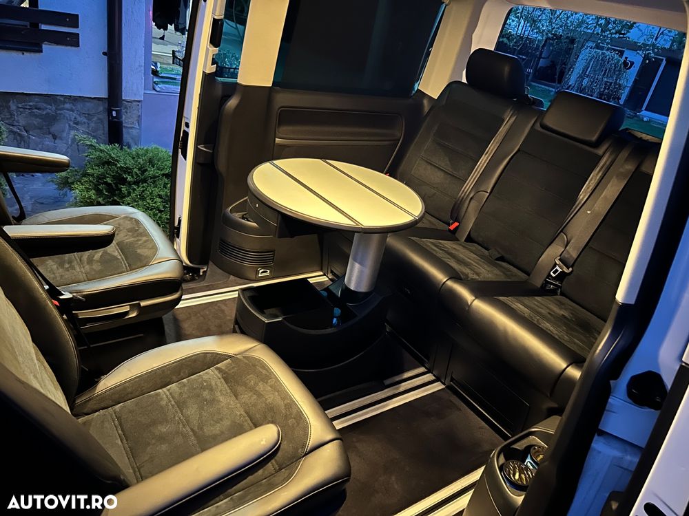 Volkswagen Multivan - 11
