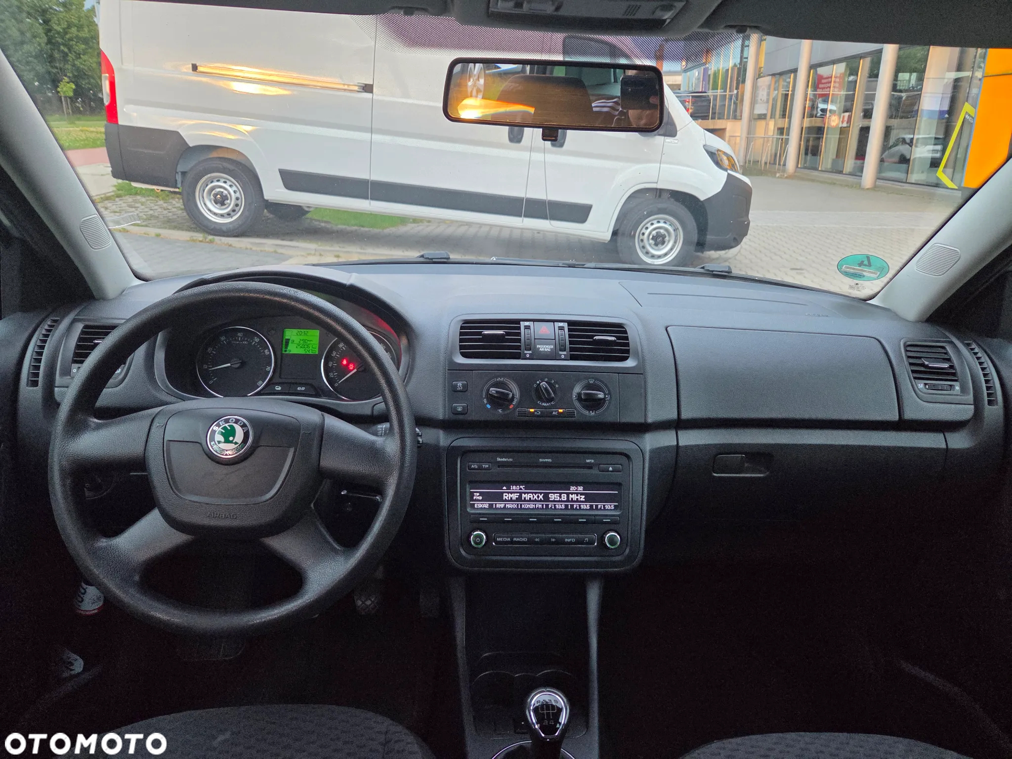 Skoda Fabia - 10
