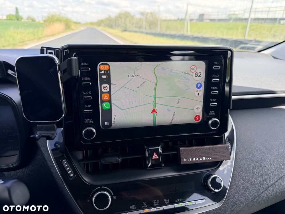Toyota Corolla 1.6 Comfort - 24
