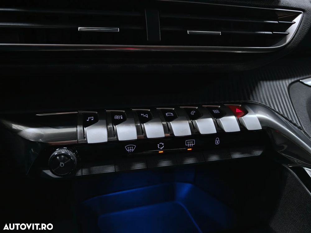 Peugeot 5008 PureTech 130 EAT8 Stop & Start Allure - 21