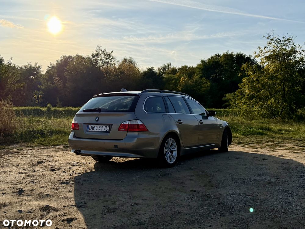BMW Seria 5 520d Edition Sport - 4