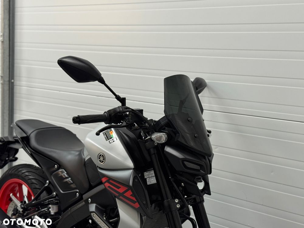 Yamaha MT - 4
