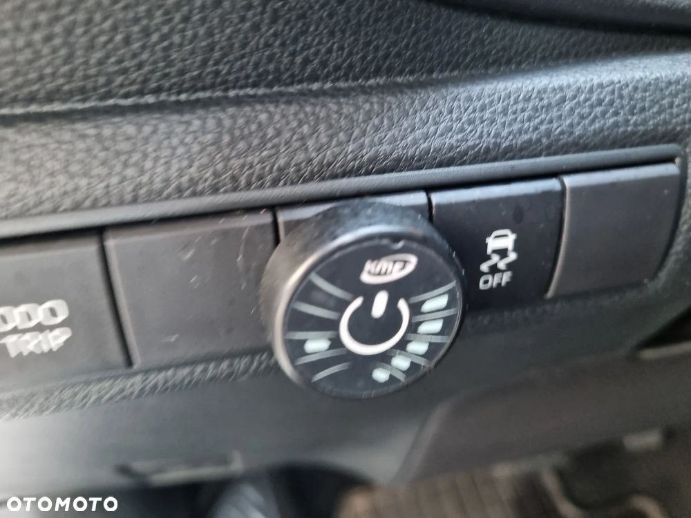 Toyota Corolla 1.8 Hybrid Comfort - 21