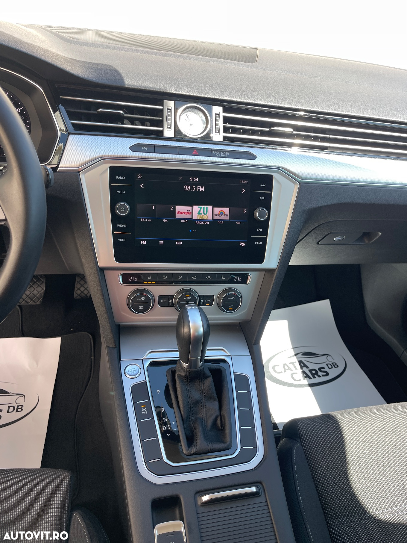 Volkswagen Passat - 31