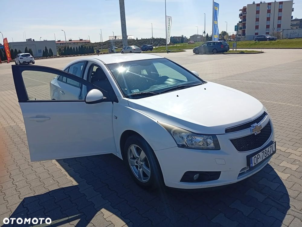 Chevrolet Cruze - 3