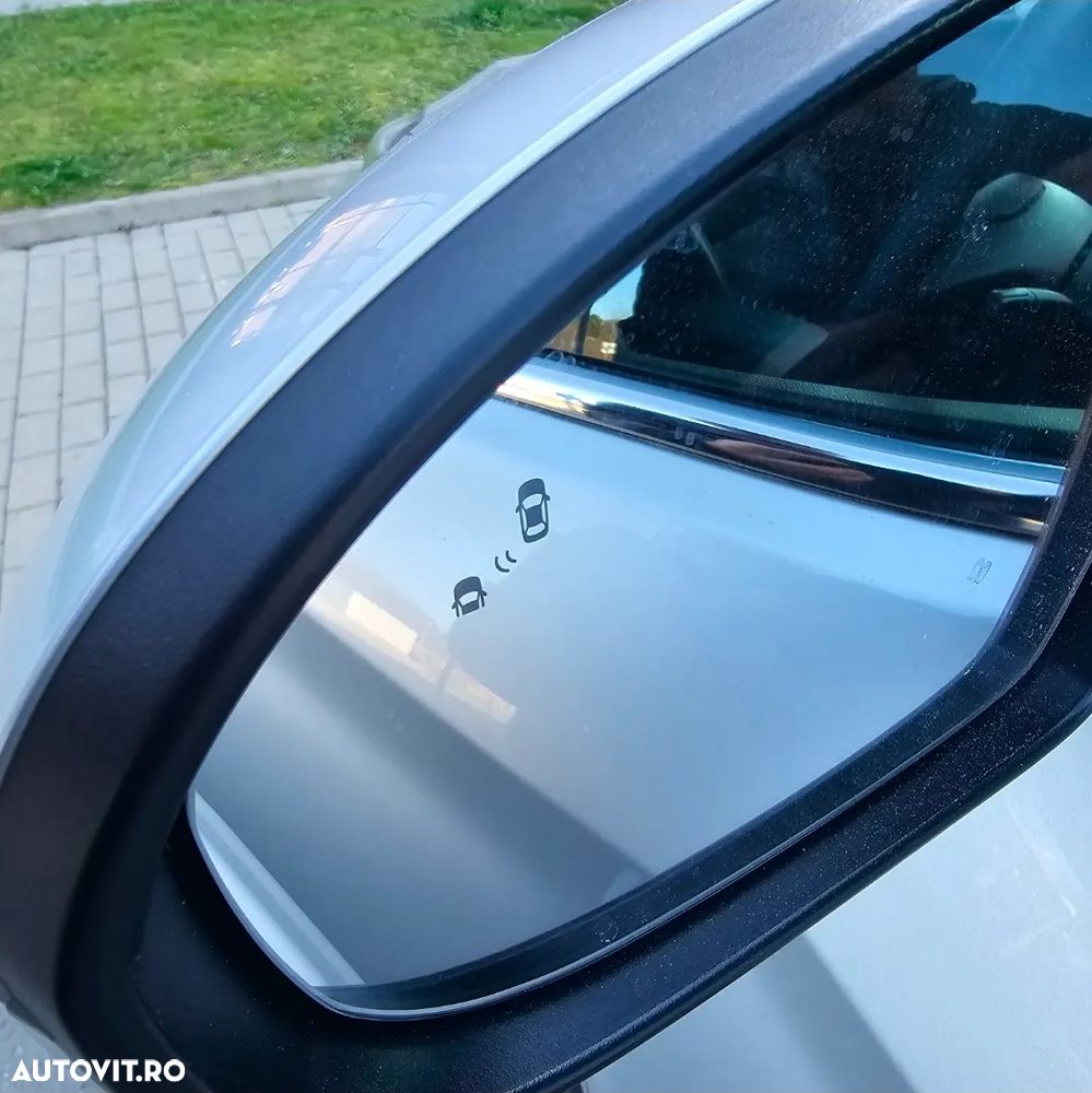 Hyundai Tucson 2.0 CRDI 4WD Automatik Advantage - 21