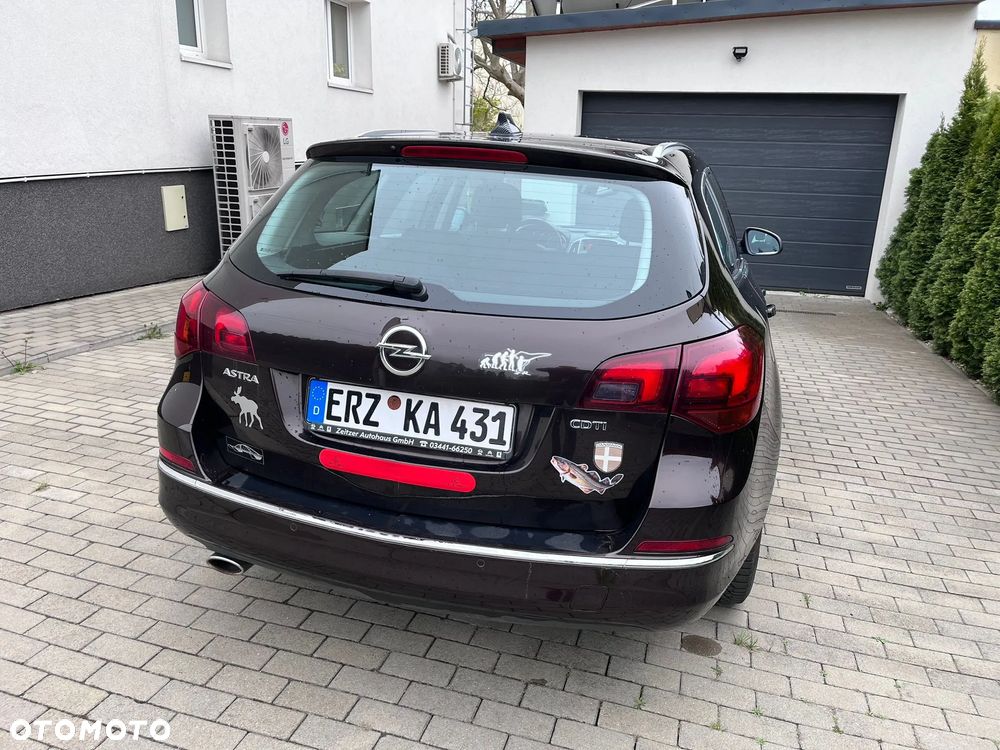 Opel Astra 2.0 CDTI DPF SportsTourer Style - 3