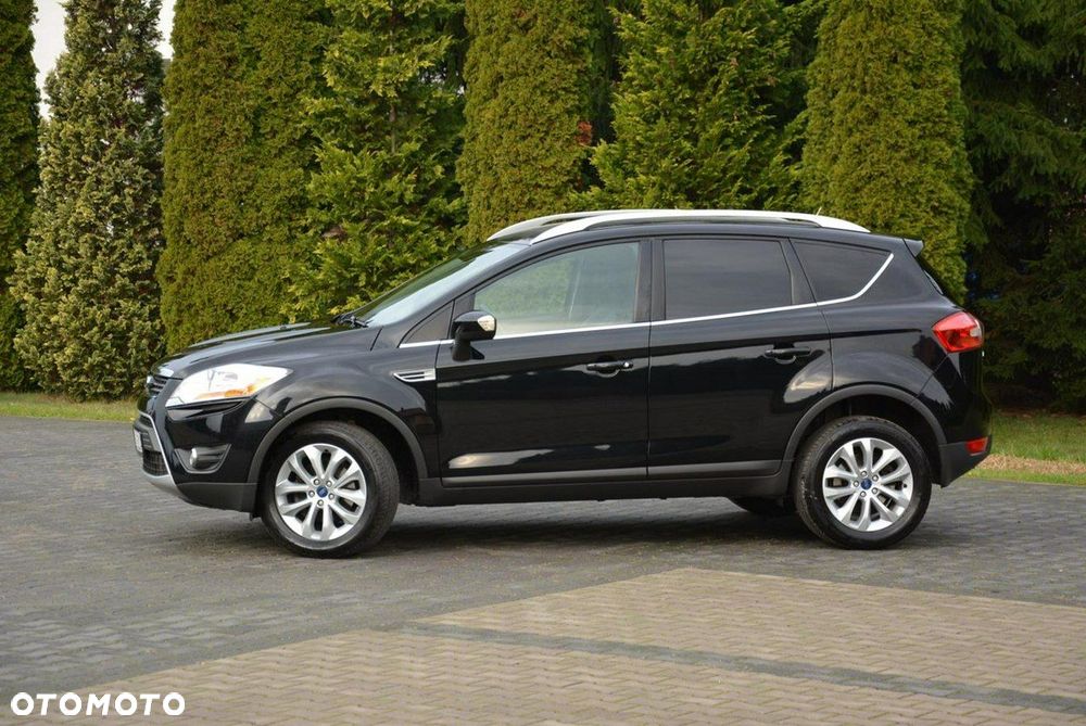 Ford Kuga 2.0 TDCi 2x4 Titanium - 4