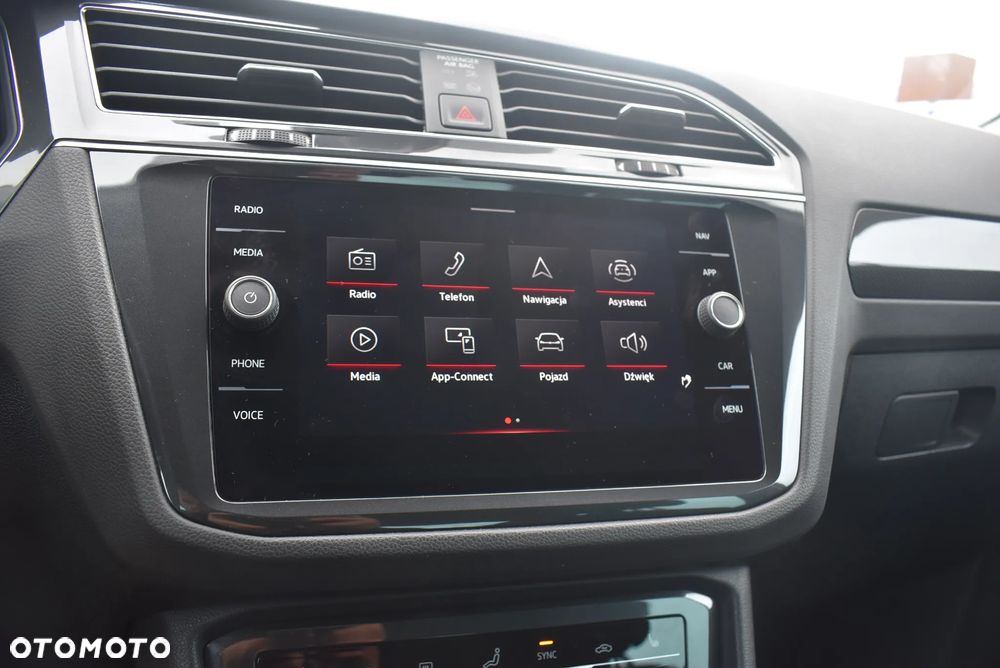 Volkswagen Tiguan 2.0 TSI 4Mot Elegance DSG - 34