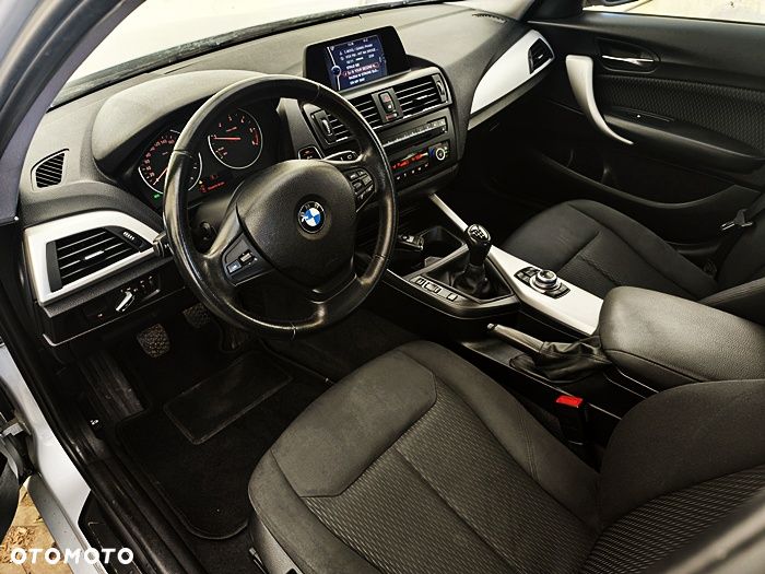 BMW Seria 1 - 22