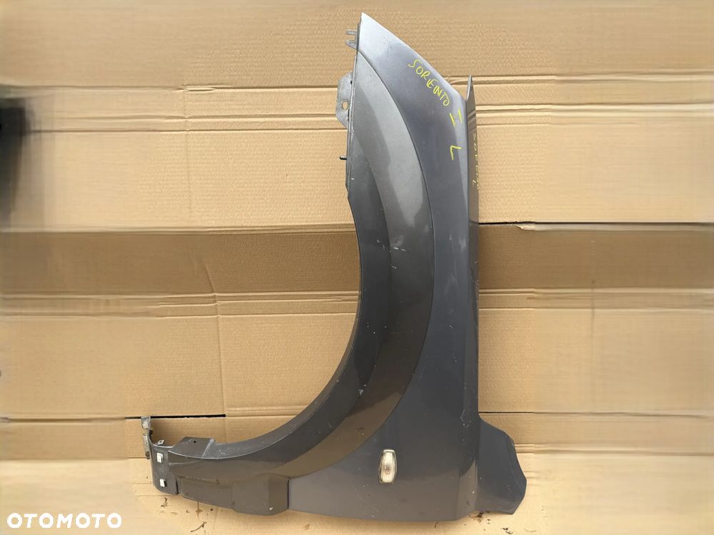 Błotnik prawy  Kia Sorento I OE - 3