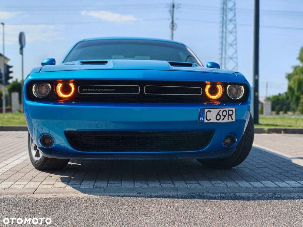 Dodge Challenger - 9