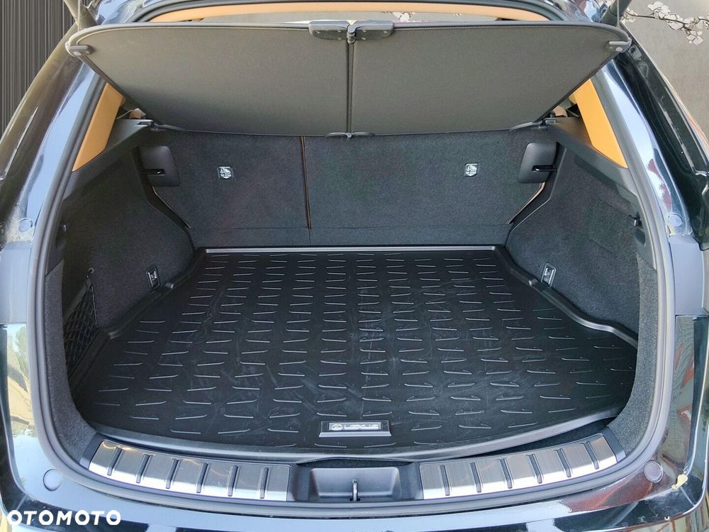 Lexus NX 350h Prestige AWD - 36