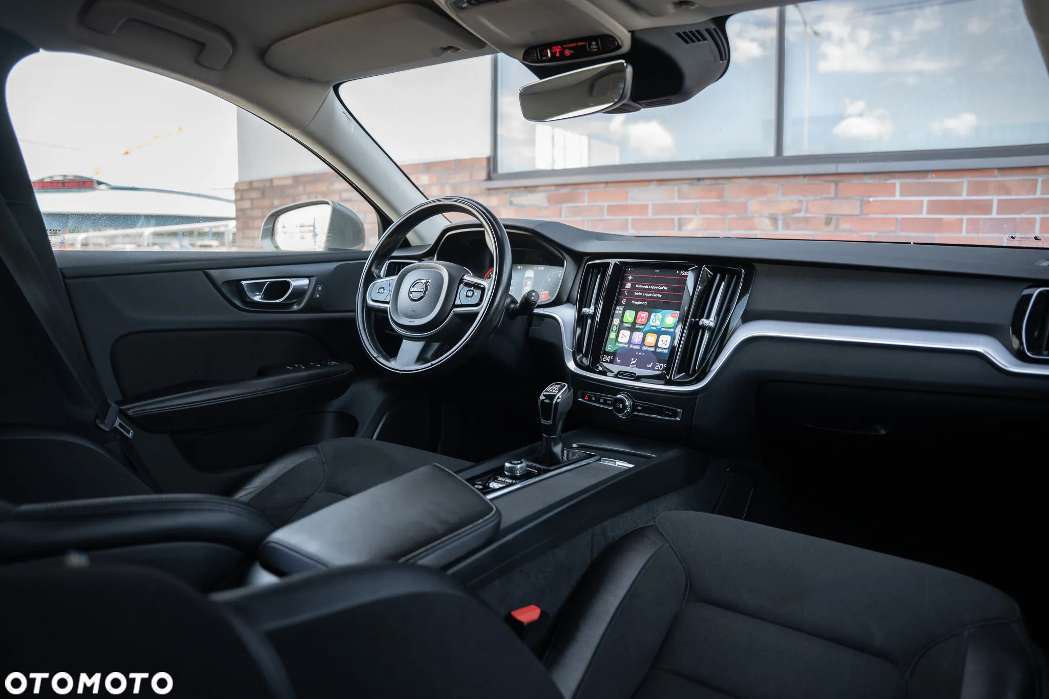 Volvo V60 D3 Momentum Pro - 23