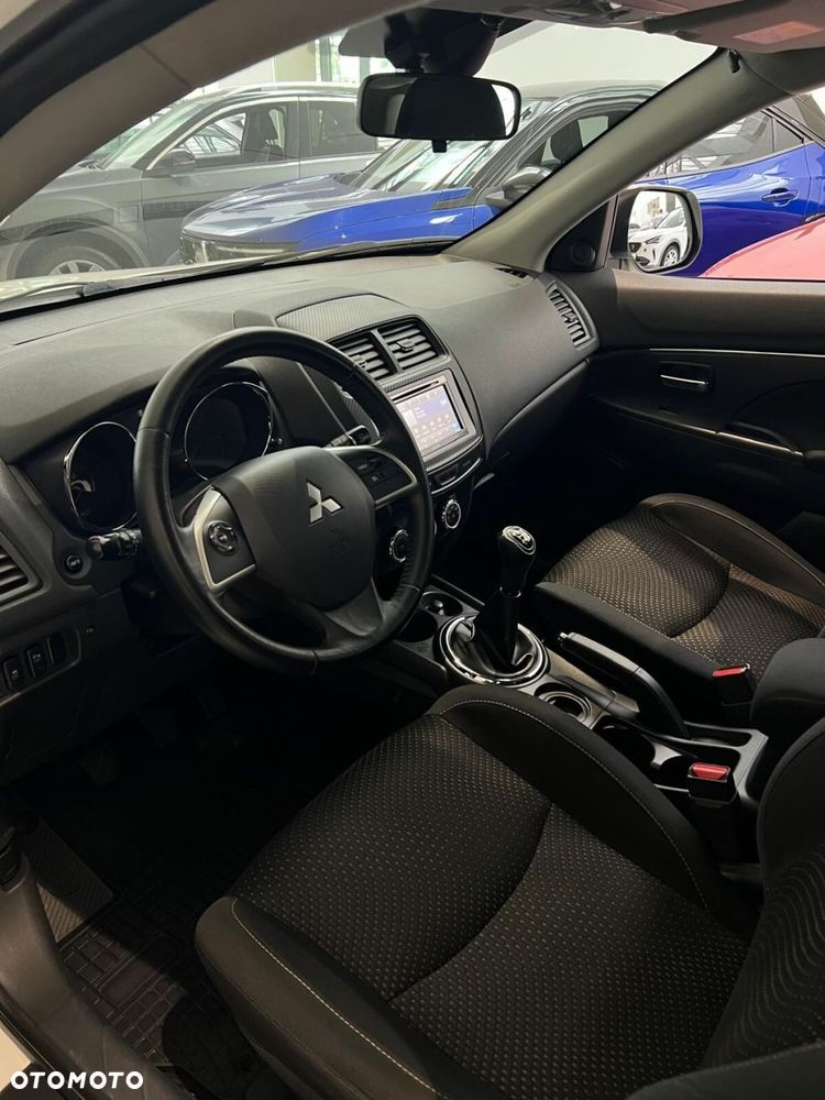 Mitsubishi ASX - 4