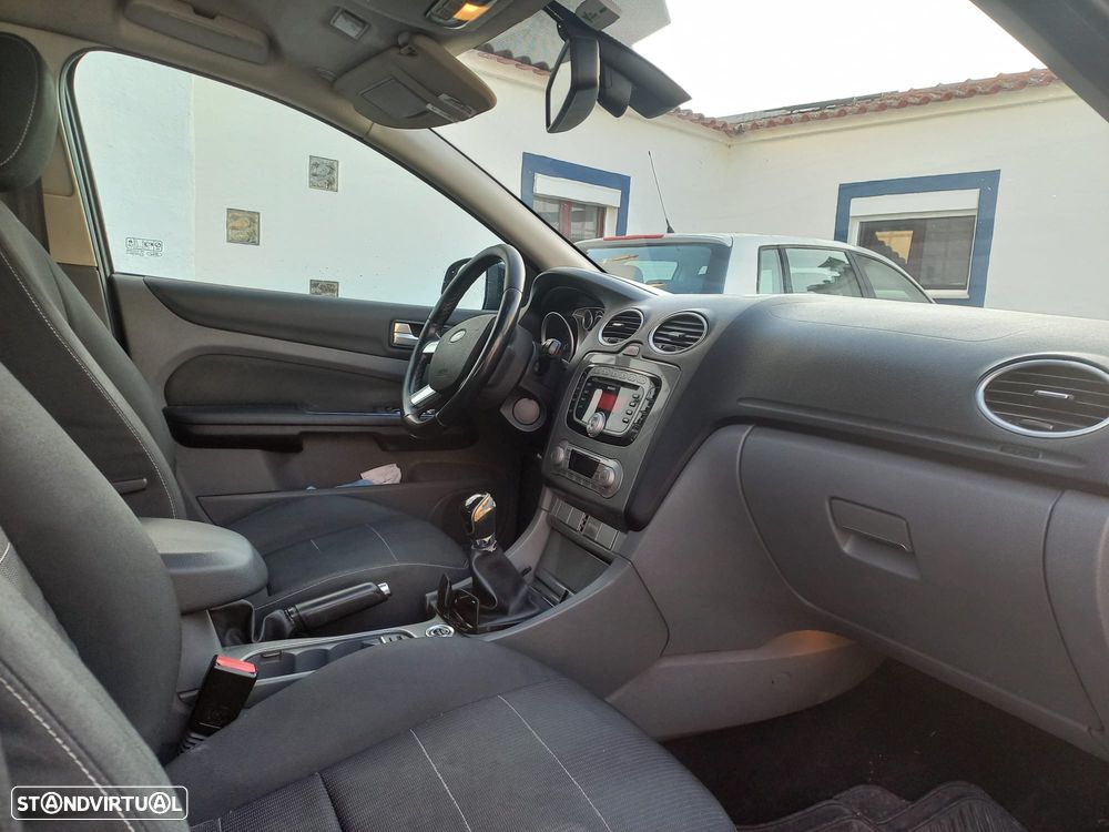 Ford Focus SW 1.6 TDCi Titanium - 6
