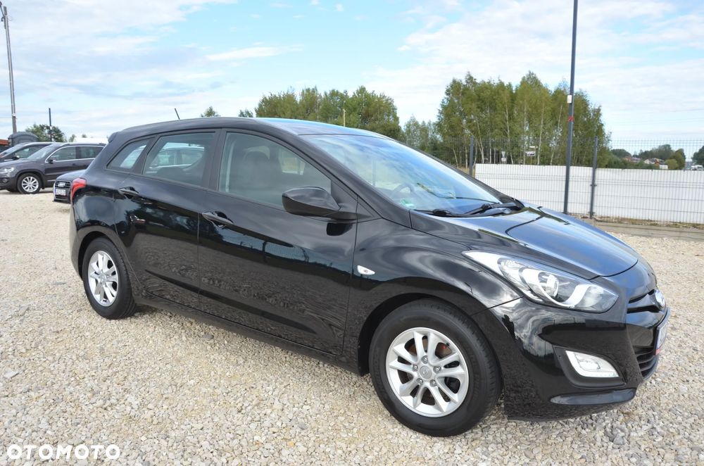 Hyundai i30 1.6 Trend - 14
