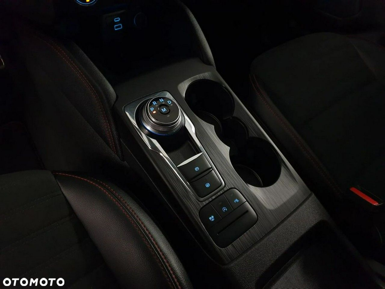 Ford Kuga 2.0 EcoBlue 4x4 ST-LINE X - 31