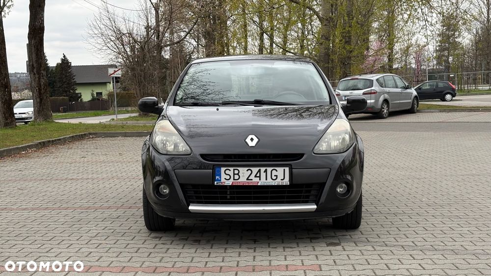 Renault Clio 1.2 16V 75 Expression - 9