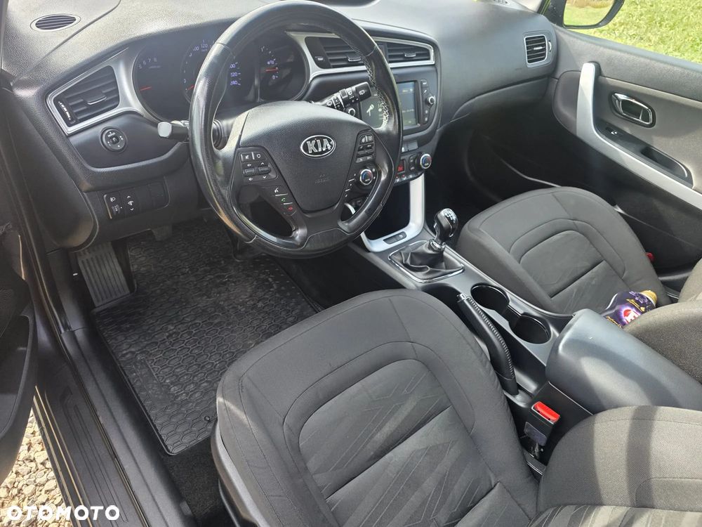 Kia Ceed - 7