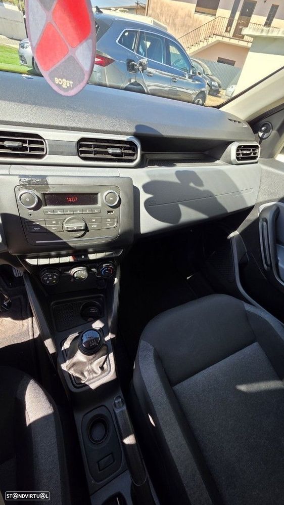 Dacia Duster 1.0 TCe Essential - 16