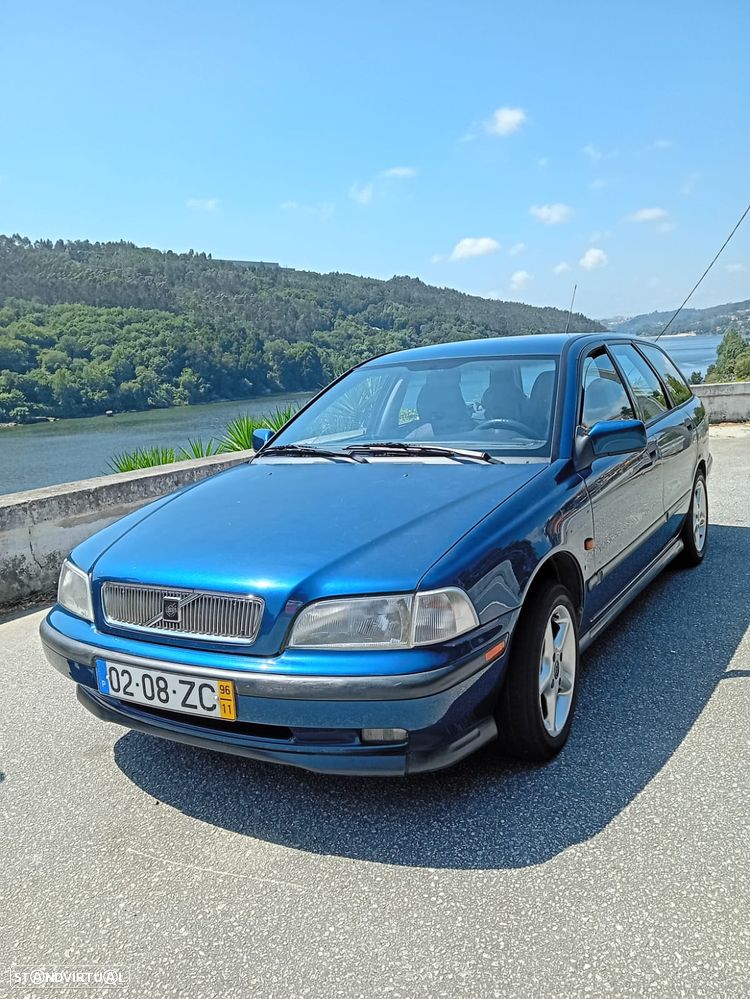Volvo V40 - 1
