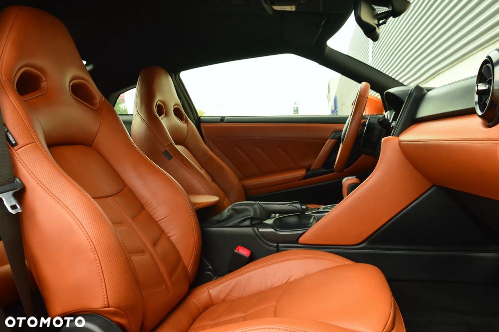 Nissan GT-R Prestige - 21