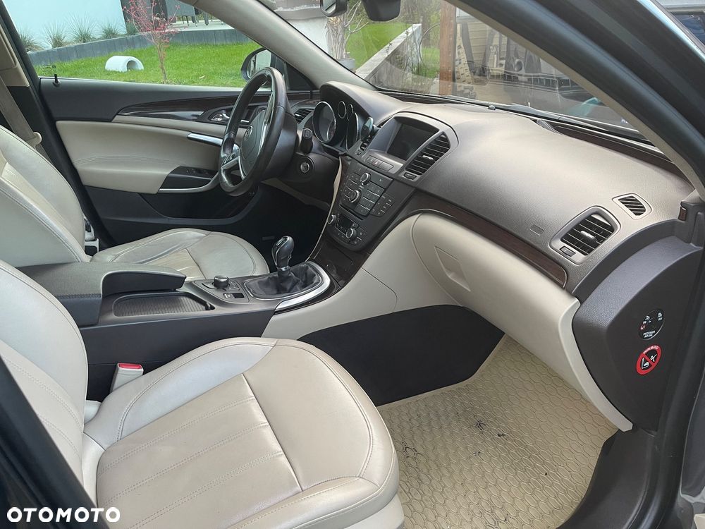 Opel Insignia 1.6 T Cosmo - 4
