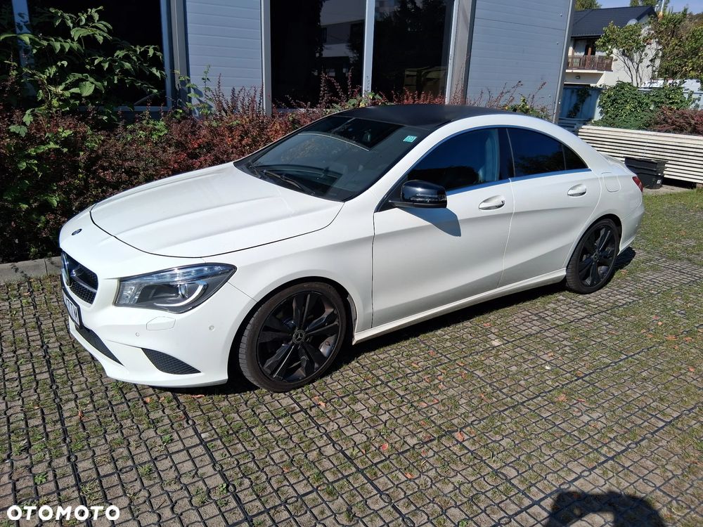 Mercedes-Benz CLA 200 7G-DCT - 10