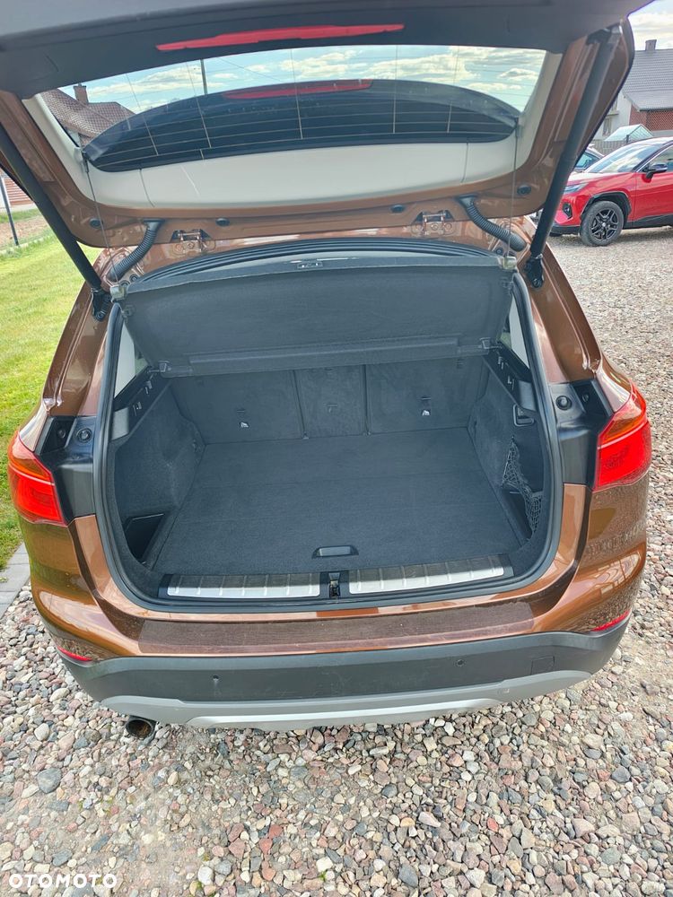 BMW X1 sDrive18i - 15