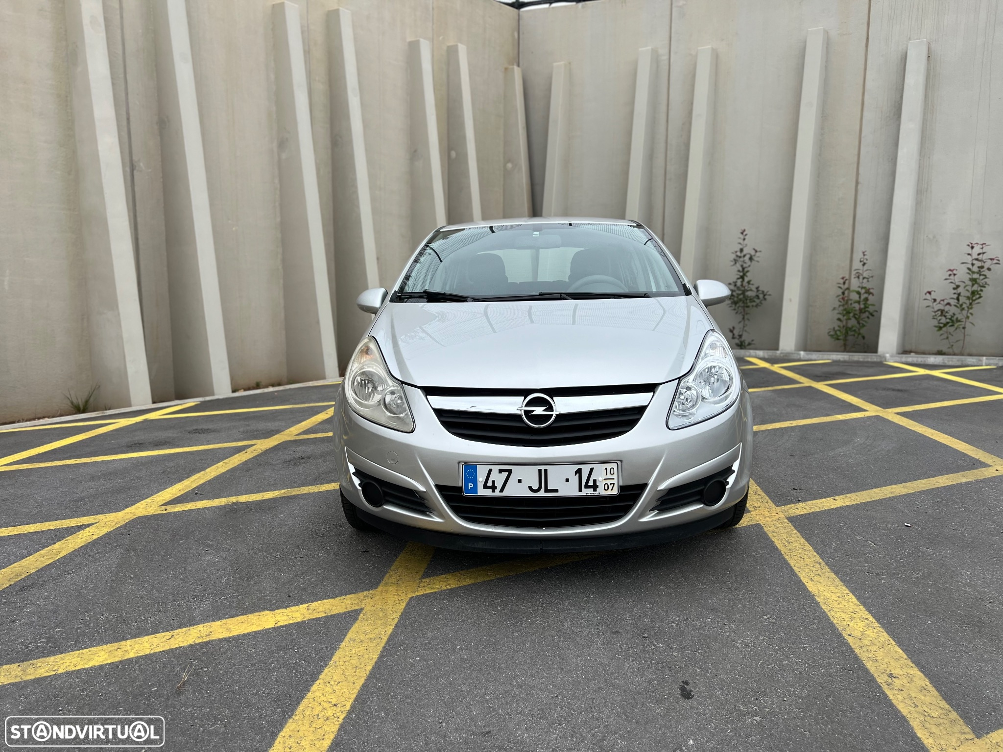 Opel Corsa 1.3 CDTi Enjoy EcoFLEX - 2