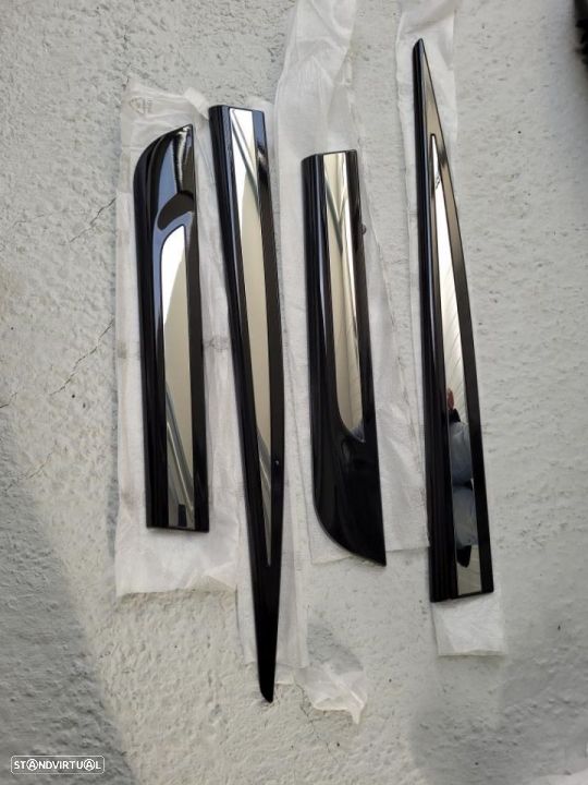 Frisos Exteriores  Porta Toyota Yaris Square Collection (Novos originais) - 1