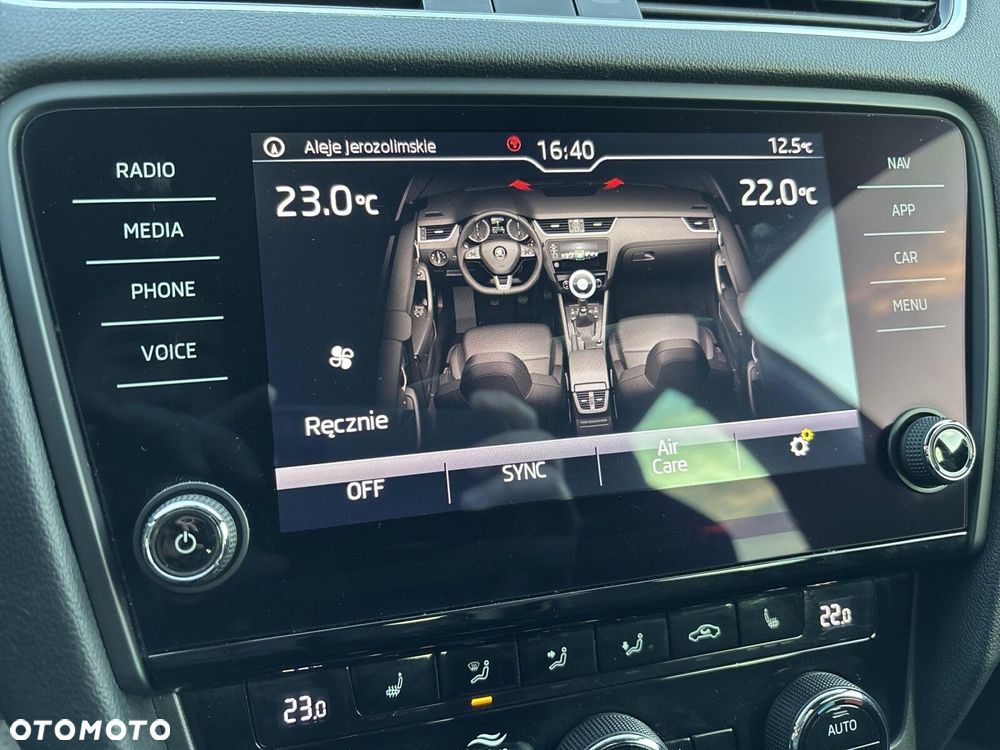 Skoda Octavia 2.0 TSI RS - 27