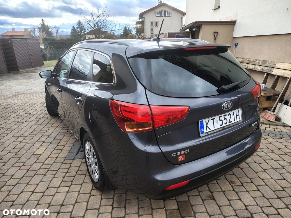 Kia Ceed 1.6 GDI Business Line - 13