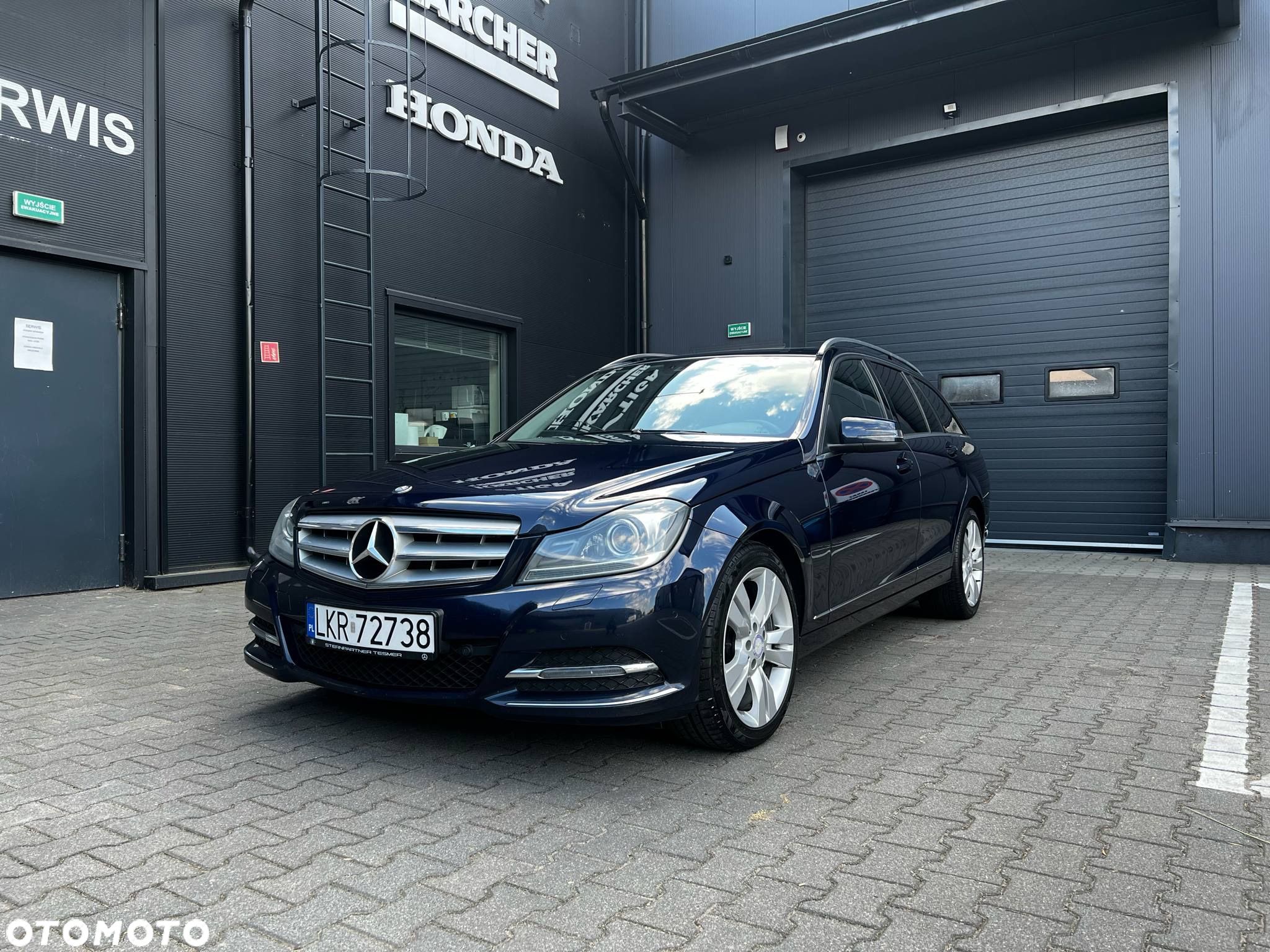 Mercedes-Benz Klasa C 300 CDI BlueEff 4-Matic Avantgarde - 1