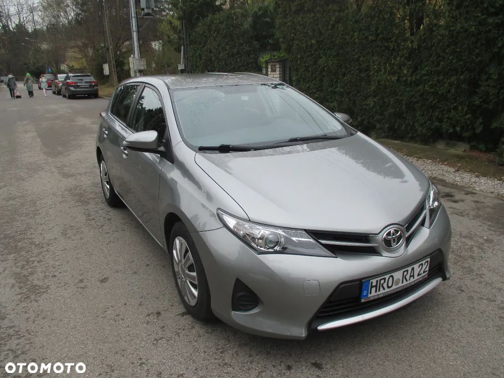 Toyota Auris 1.33 Dual-VVT-i - 7