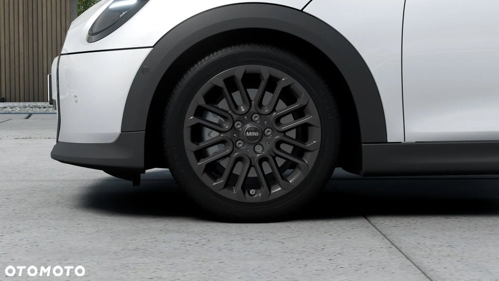 MINI Cooper C Blackyard - 3