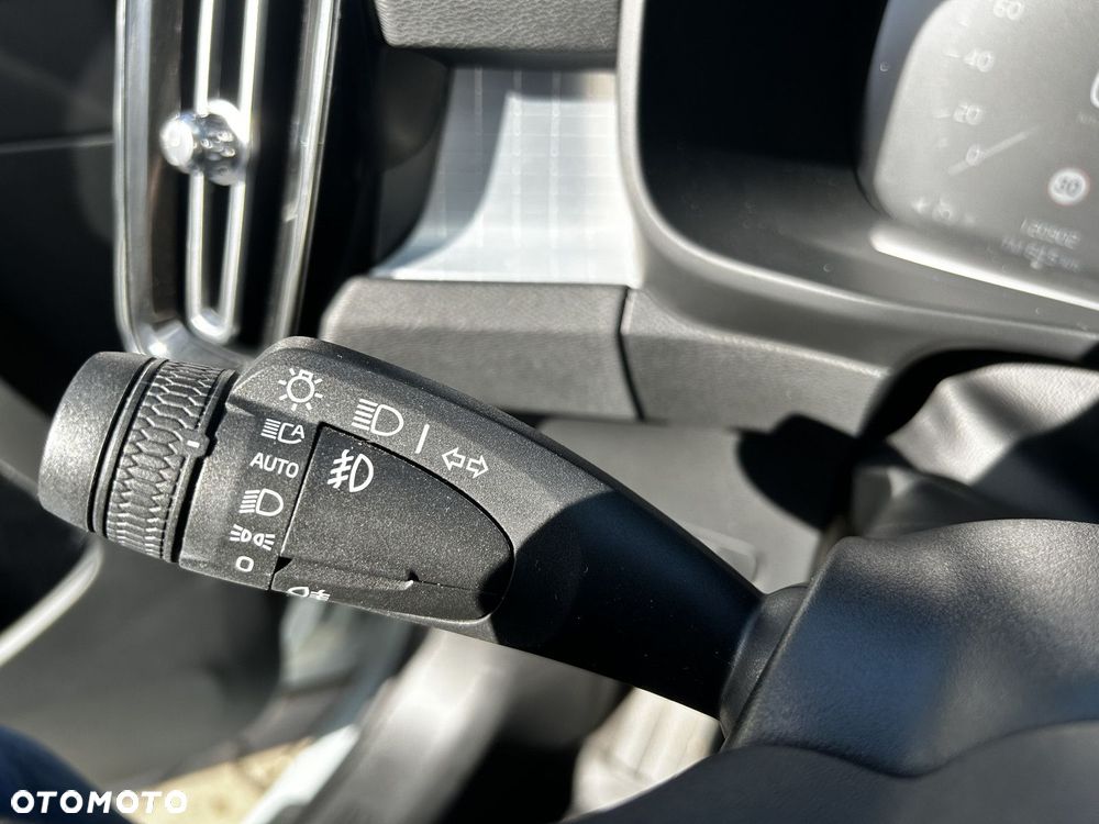 Volvo XC 40 - 23