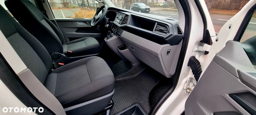 Volkswagen Transporter L1H1 Plus Trendline DSG - 21
