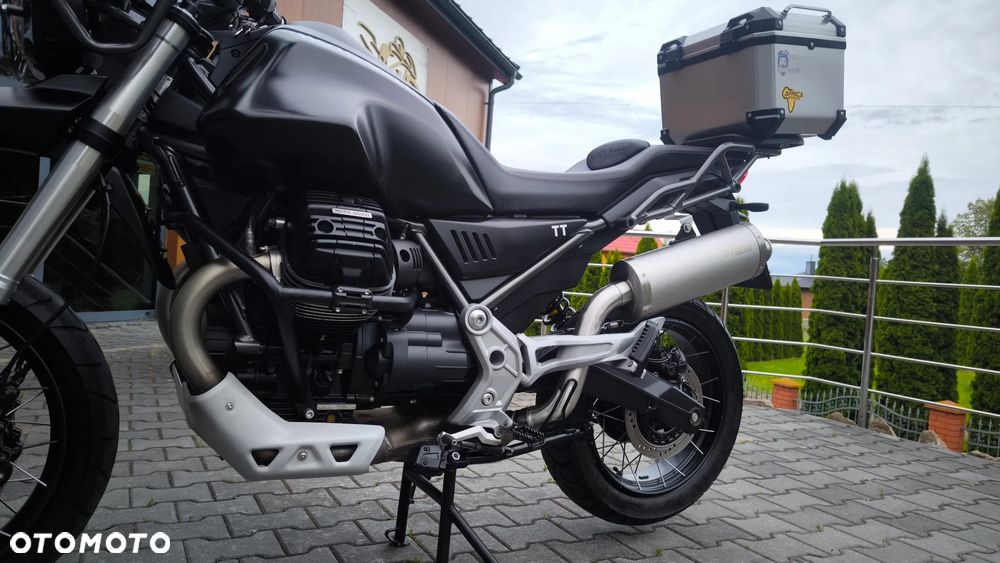 Moto Guzzi V85 - 23