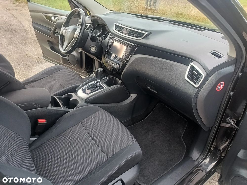 Nissan Qashqai - 14