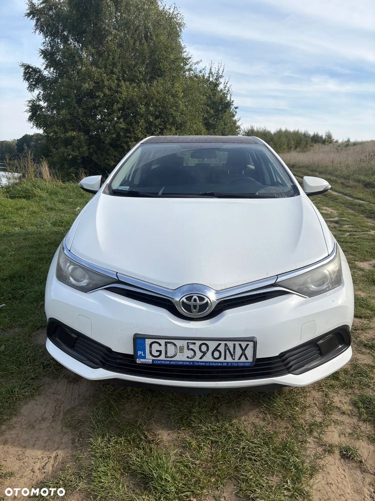 Toyota Auris - 4