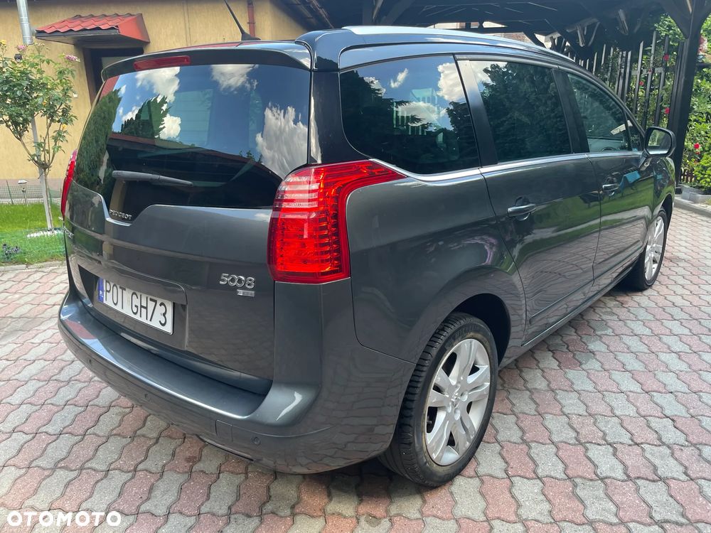 Peugeot 5008 - 3