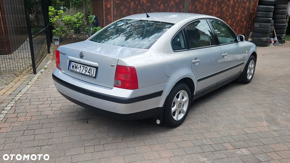 Volkswagen Passat - 3