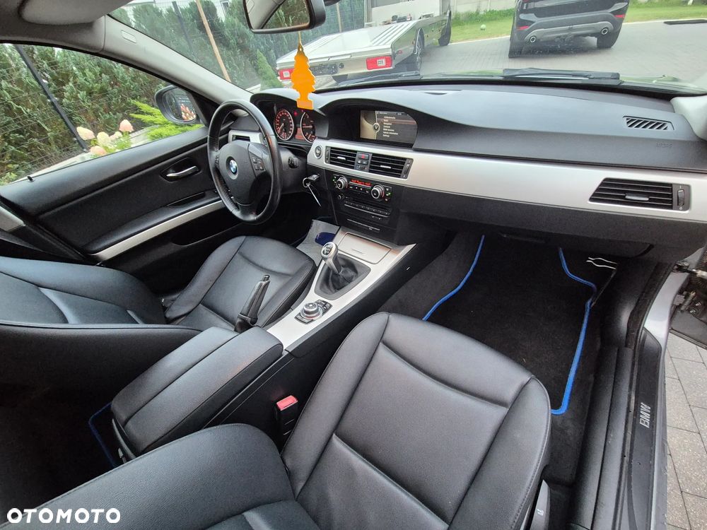 BMW Seria 3 318d DPF Edition Exclusive - 7
