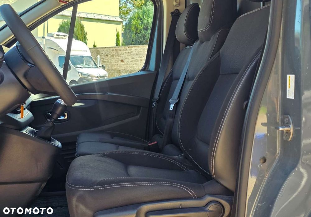 Renault Trafic - 10