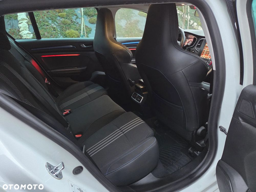 Renault Megane ENERGY TCe 205 EDC GT - 26