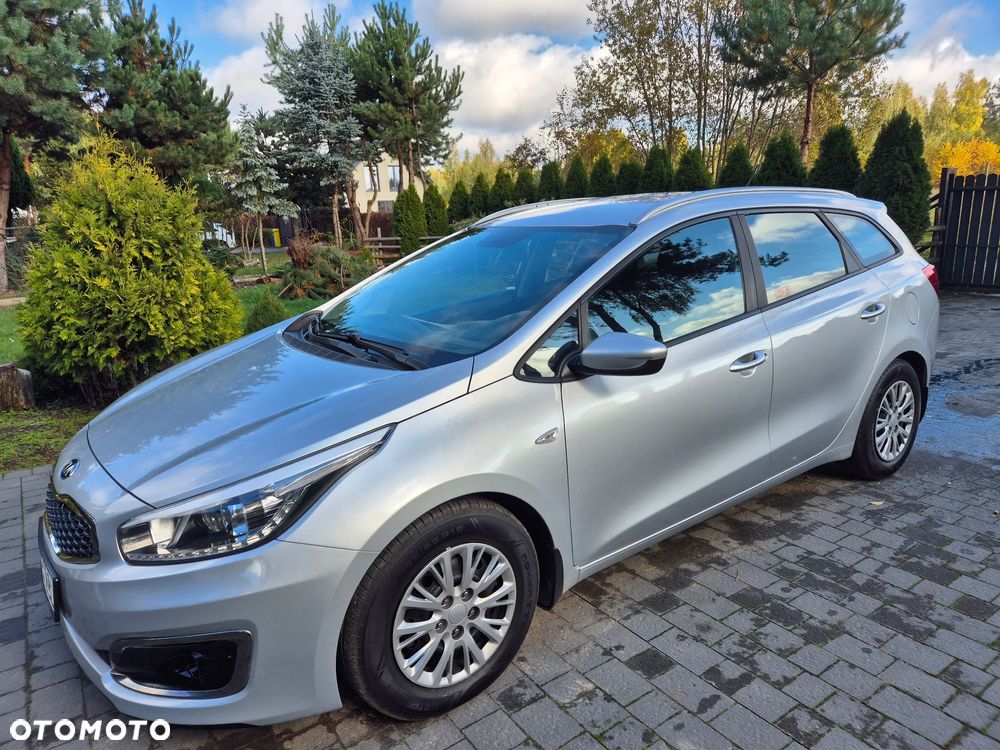 Kia Ceed Cee'd 1.6 CRDi Smart - 1