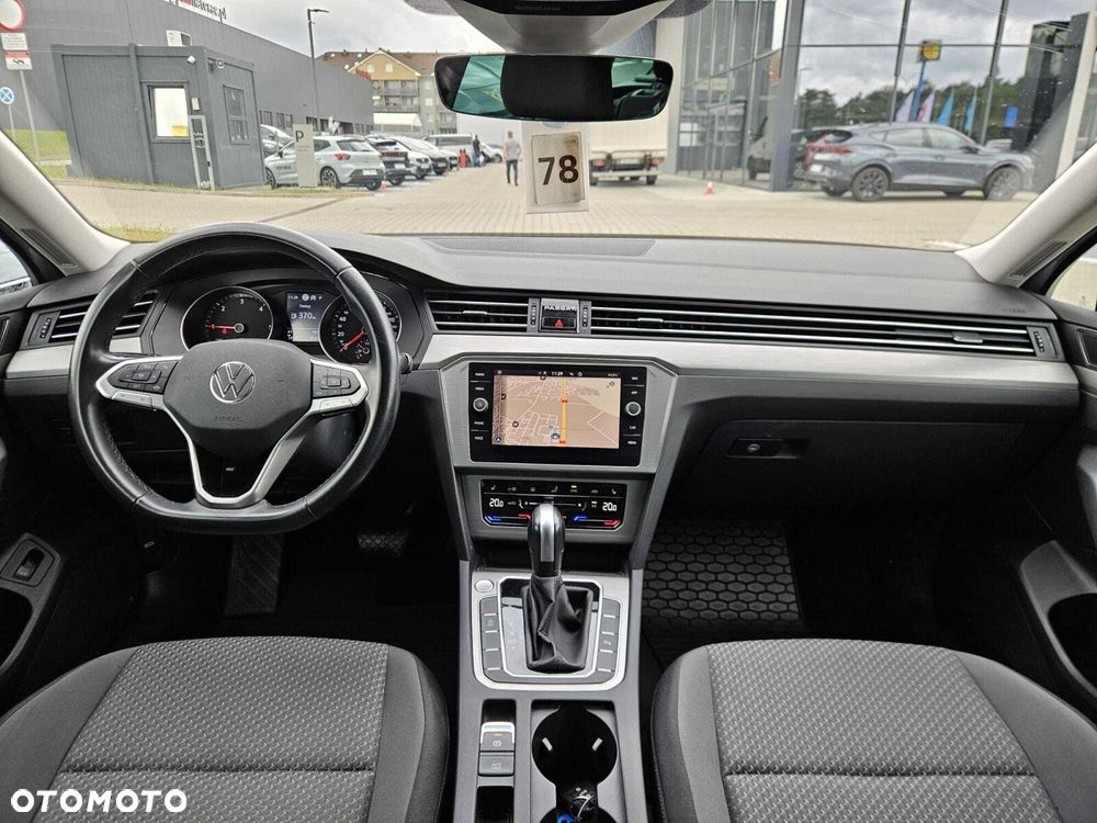 Volkswagen Passat - 13